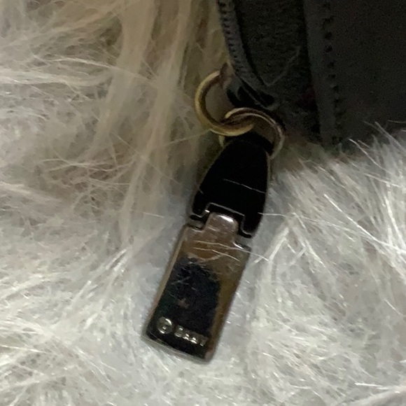 DKNY wallet - Picture 3 of 6